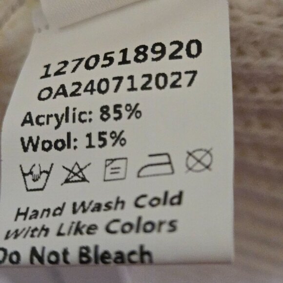 Commence NWT Ivory Chunky Knit Long Line V-neck Sweater Size L - Picture 7 of 7